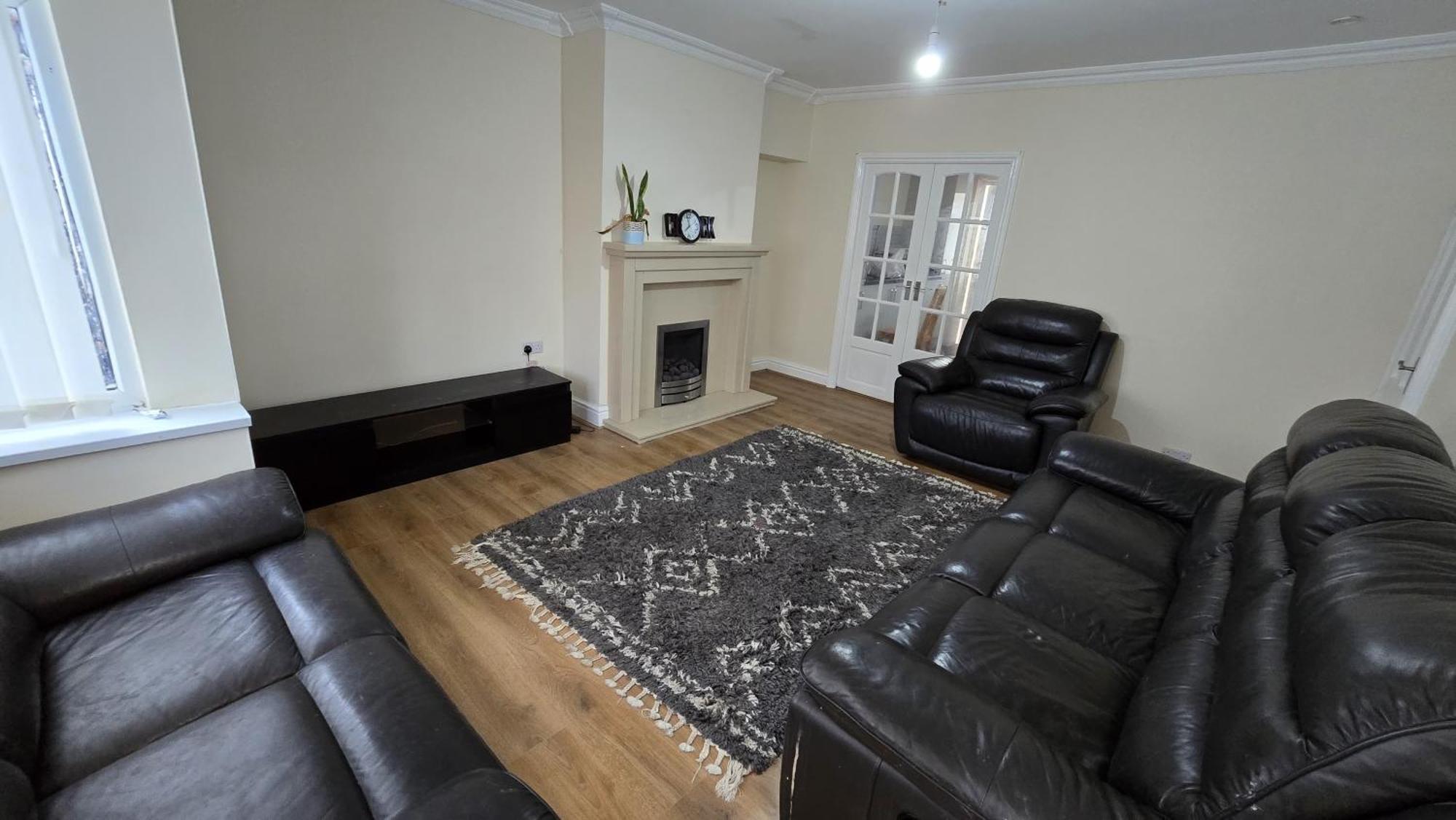 Entire Three Bedroom House In Birmingham Bagian luar foto