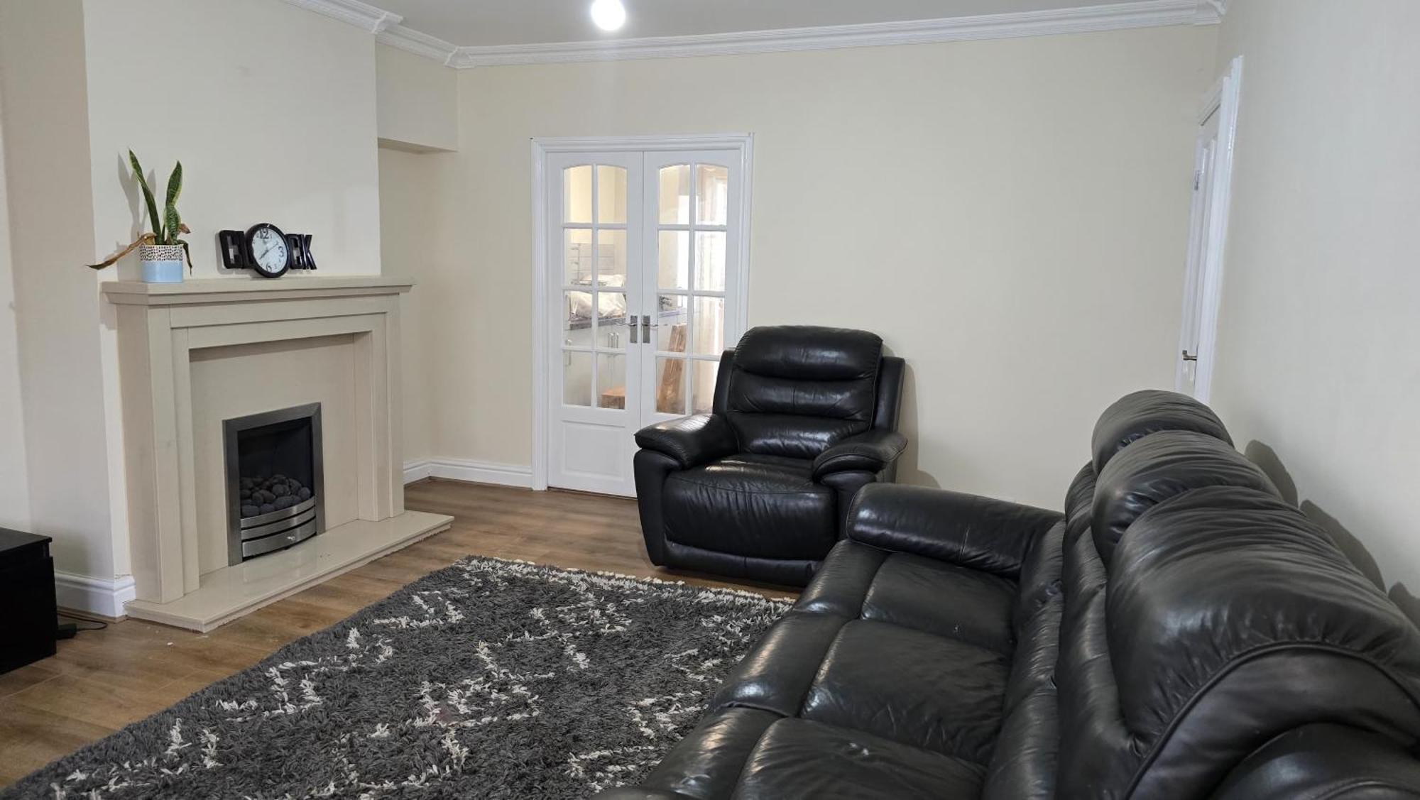 Entire Three Bedroom House In Birmingham Bagian luar foto