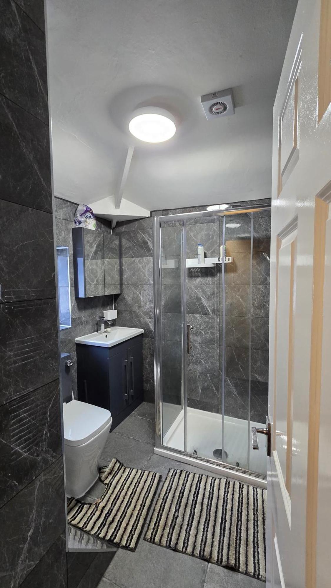 Entire Three Bedroom House In Birmingham Bagian luar foto
