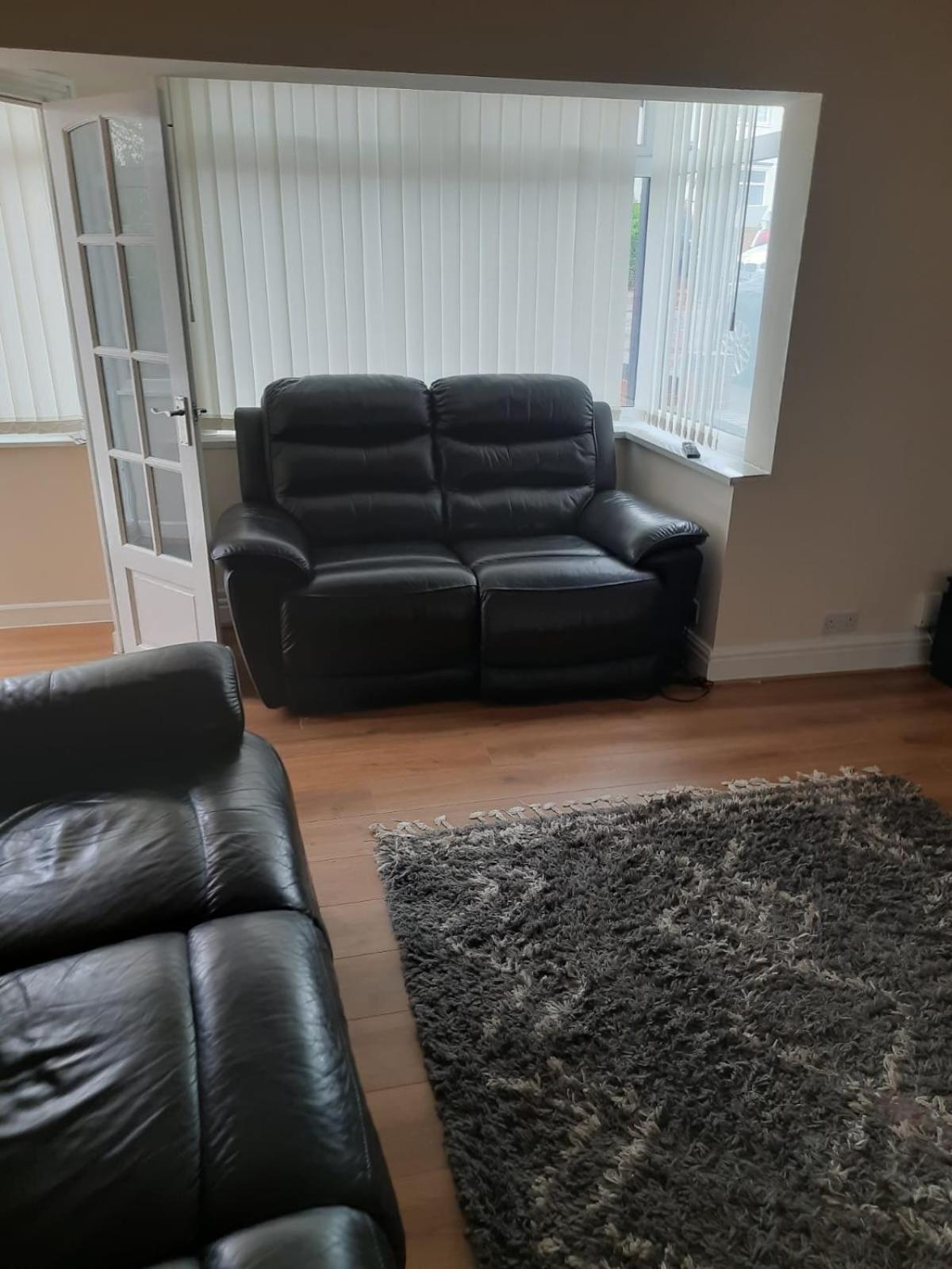 Entire Three Bedroom House In Birmingham Bagian luar foto